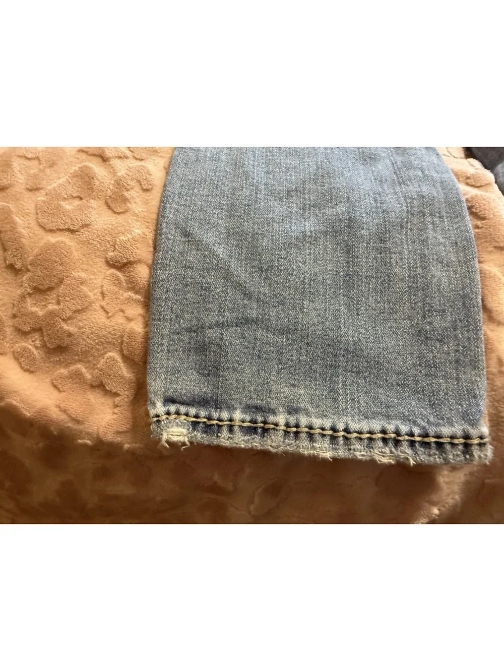 True Religion Mens Distressed Holes Rocco Skinny Jeans! 32x34